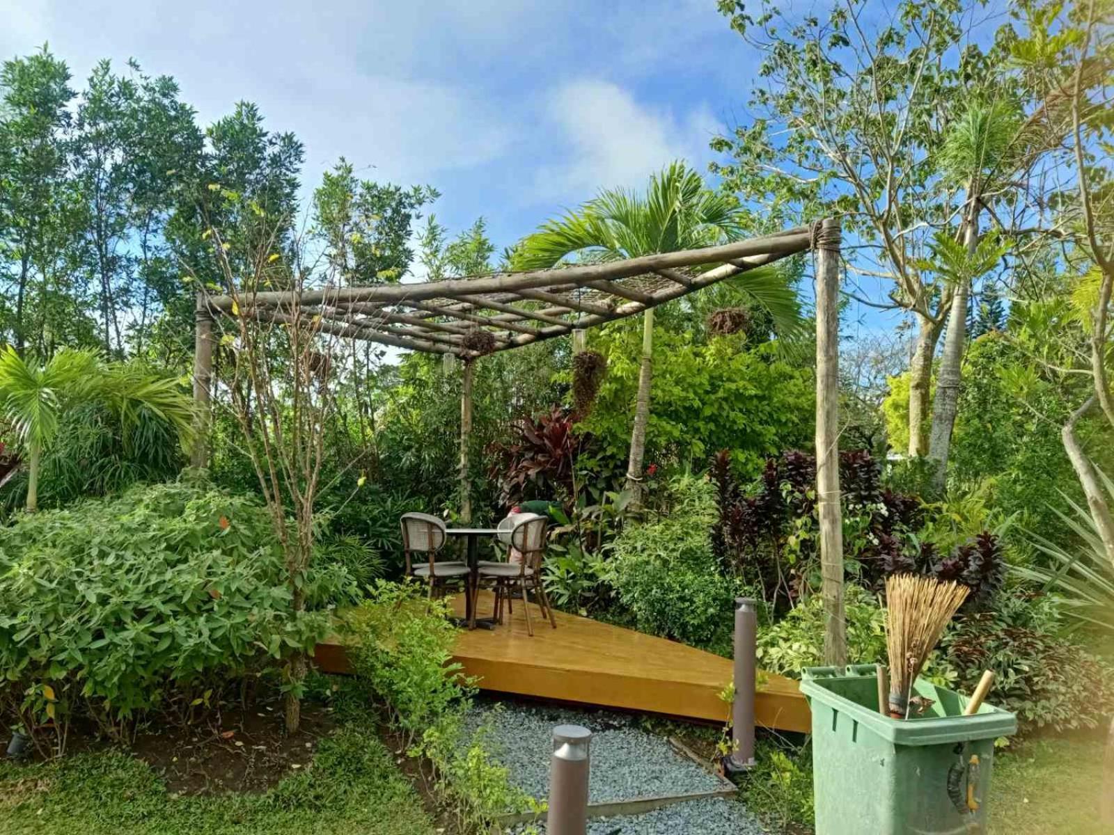 Hortz Hotels And Resorts Tagaytay City Exterior photo