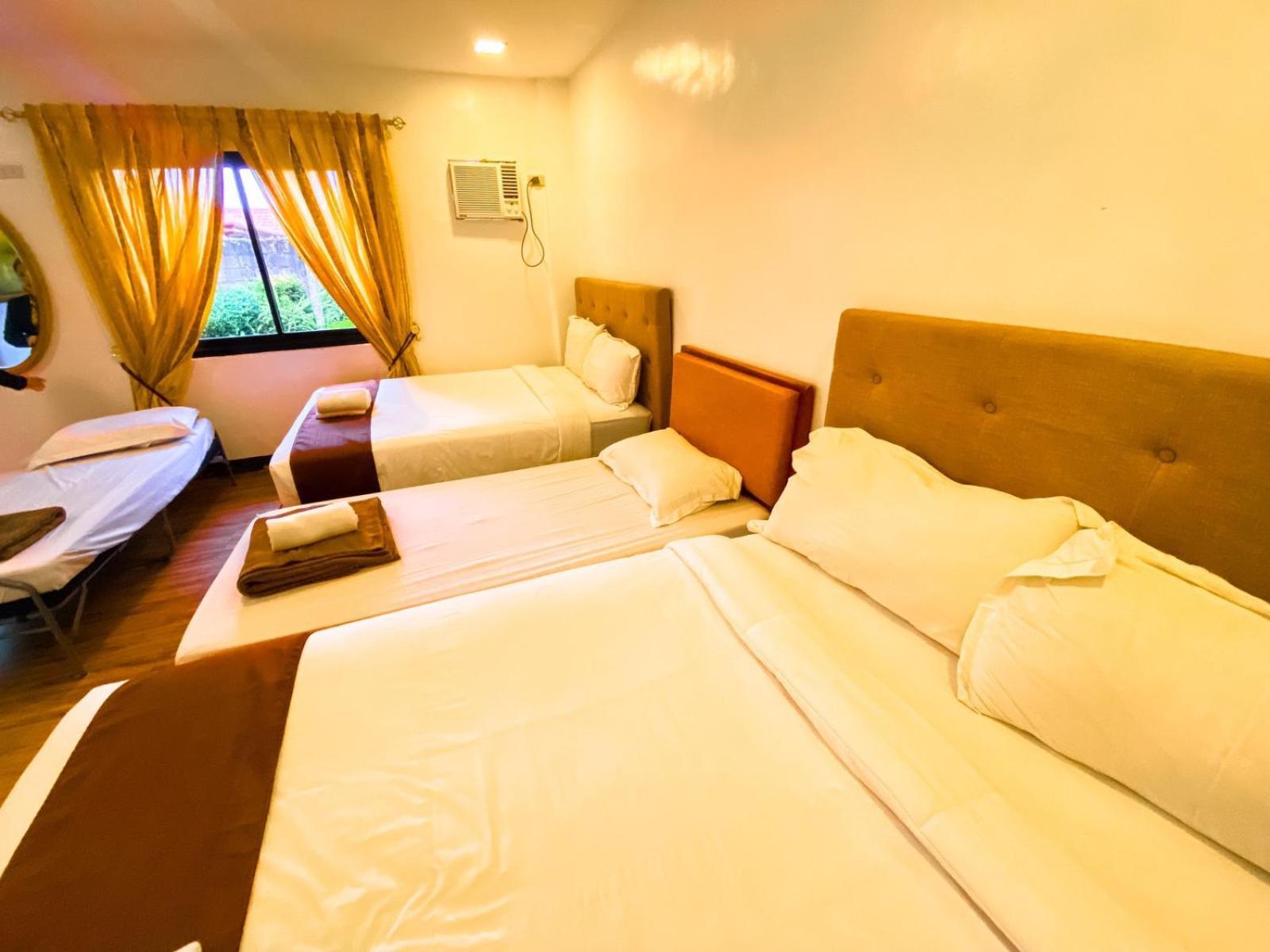 Hortz Hotels And Resorts Tagaytay City Exterior photo