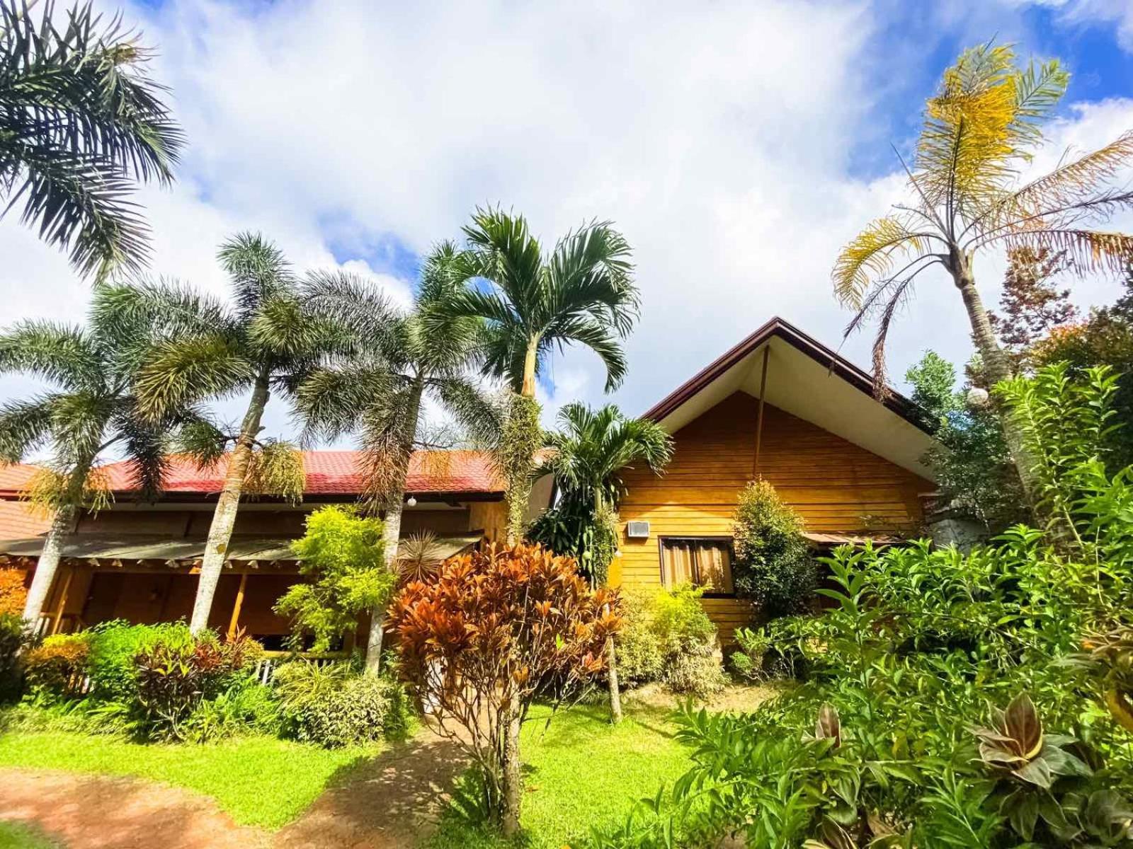 Hortz Hotels And Resorts Tagaytay City Exterior photo