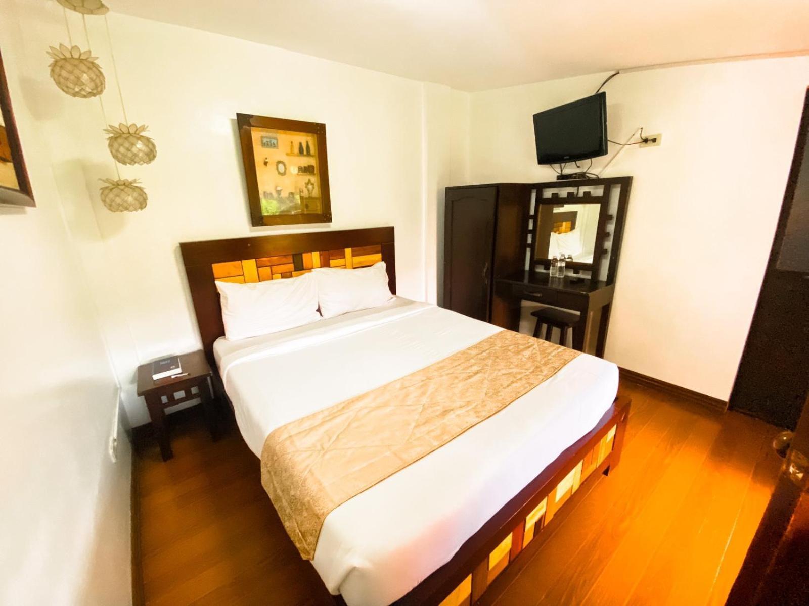 Hortz Hotels And Resorts Tagaytay City Exterior photo